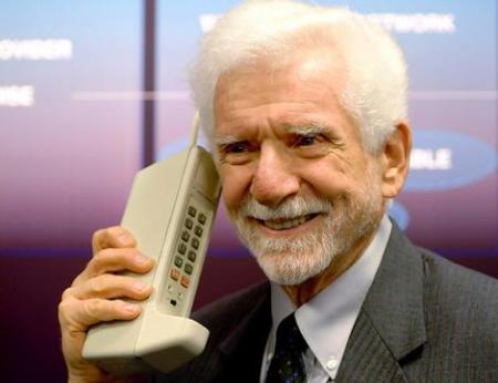 Martin Cooper of ArrayComm Inc. makes the first mobile phone call in 1973